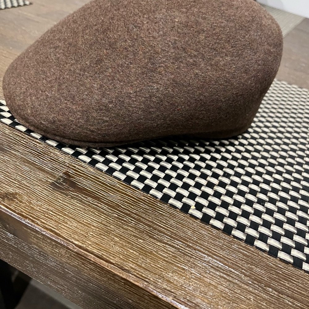 Brooks wool hat size 7